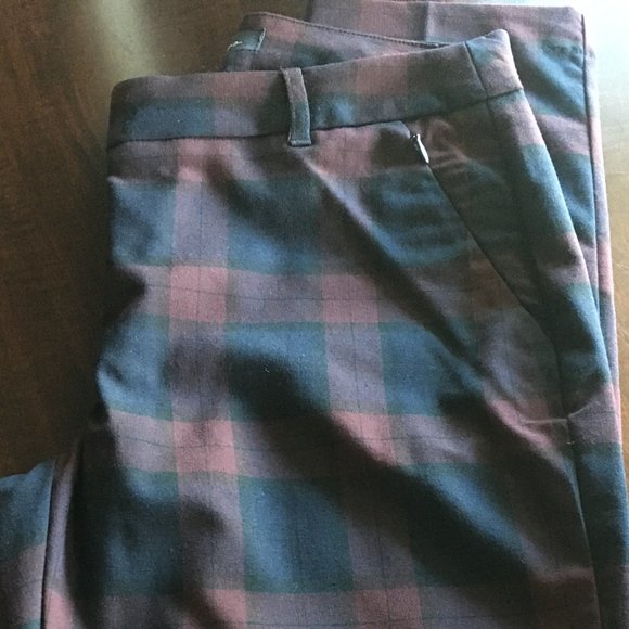 🌸4/$30🌸 Reitmans plaid slim leg pant - Picture 4 of 9